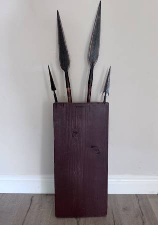 4 Authentic Antique African Long Throwing Spears with Arrowheads 1