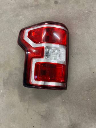 2015-20 Ford F150 taillight Lh 1
