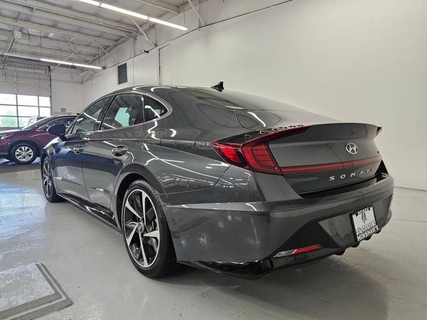 2022 HYUNDAI SONATA SEL Plus - $23,999 (#1 Selección de usados)63437993571201122