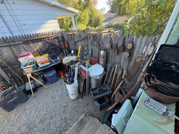 Yard sale photo