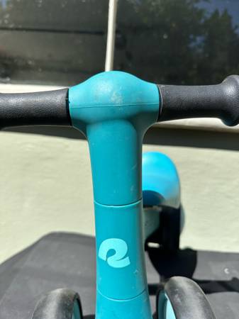 Bicicleta de equilibrio 12-24 meses - $15 (Berkeley)63470436798723123