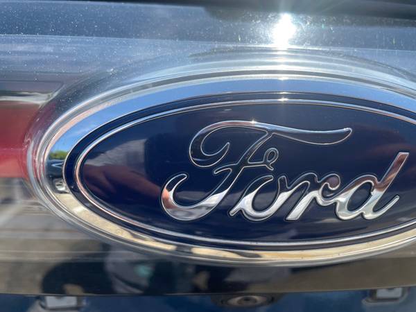 2017 Ford Edge SEL . $3000 down . .LIKE NEW  . .  1 OWNER - $16,900 (👍☎ 832-206-3054)63622408869249123
