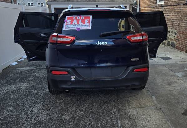 Jeep Cherokee 2015 - $8.300 (Midtown West)63618038931459124