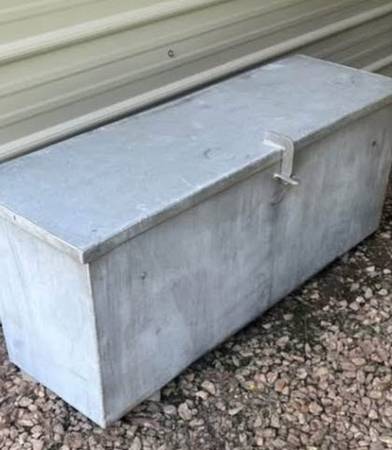 Utility trailer box, custom-made aluminum box 1