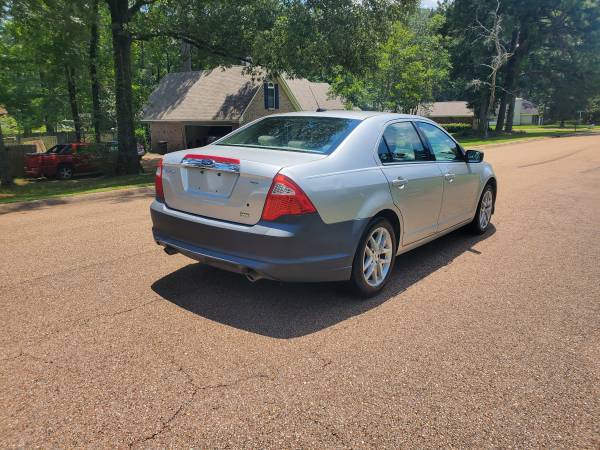 2011 Ford Fusion SEL - $2,900 (Jackson)63617457110915123