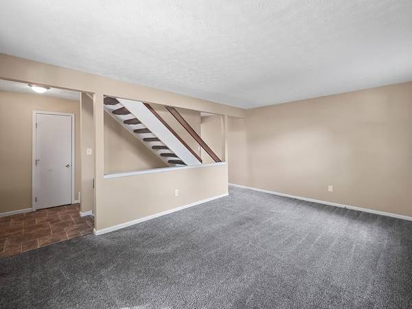 $1,119 / 2br - 975ft2 - Partially Finished Basement, Dishwasher, 2BD 1.5BA (McMillen Woods)63784428904705124