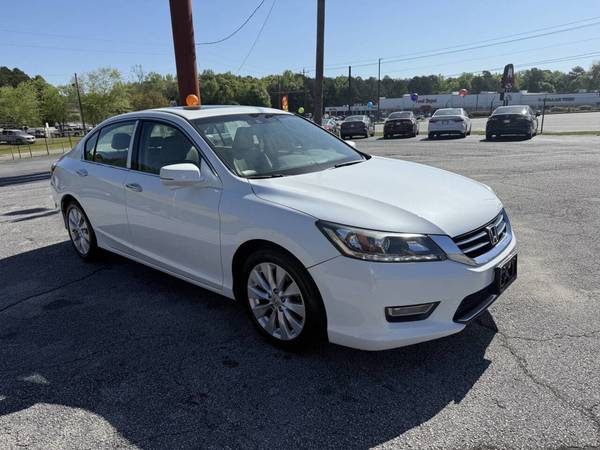 2013 *Honda* *Accord Sedan *4dr V6 Automatic EX-L* Whit - $1,500 (3044 E Peachtree Street | Lithia Springs, GA 30122)63620737409537122