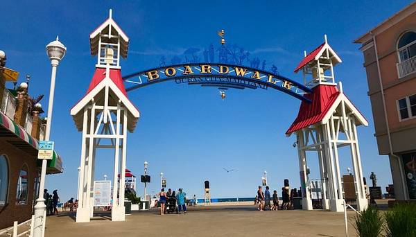 $1,250 / 3br - 1100ft2 - Townhouse by the Boardwalk (Ocean City)63806863352705121