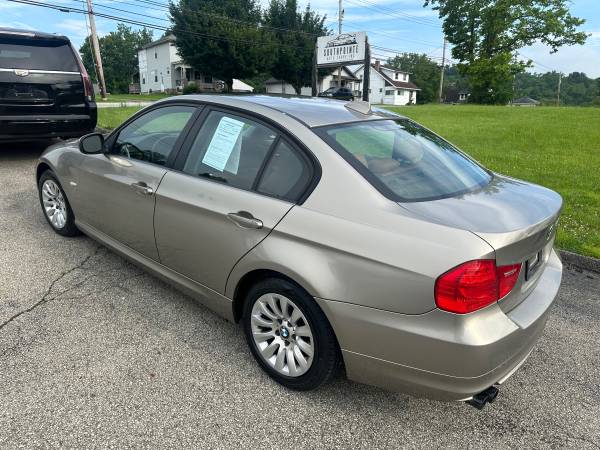2009 BMW 328i xDrive AWD sedán con CUERO MARRÓN - $8,000 (Canonsburg)63625194210945123