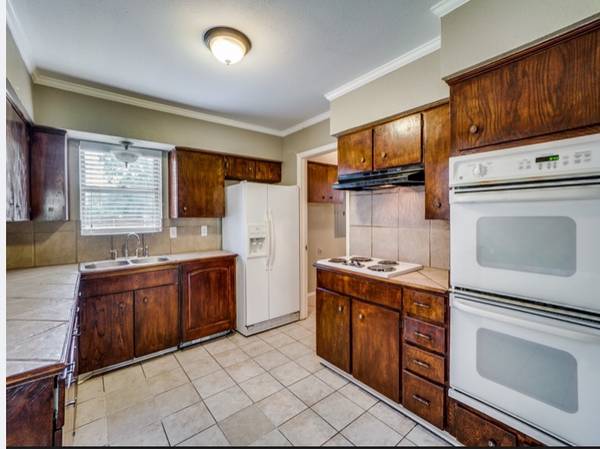 $2,999 / 6br - 3300ft2 - BEAUTIFUL 6bed, 3bath on Drummond Dr, NO VOUCHERS (Dallas)63622615960835124