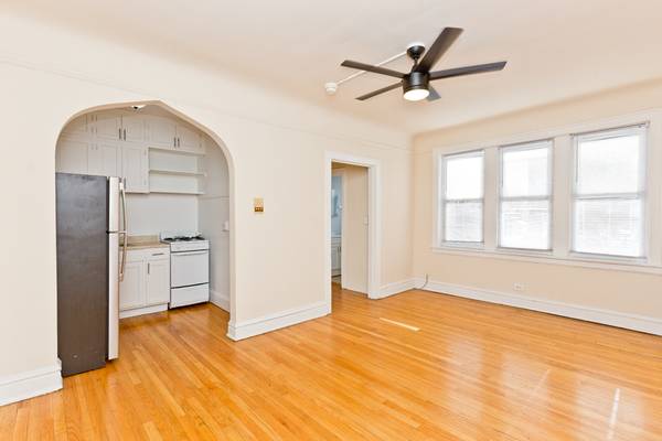 $950 🏡 Cozy Forest Park Apartment — Available NOW! (Forest Park)63959741793794122
