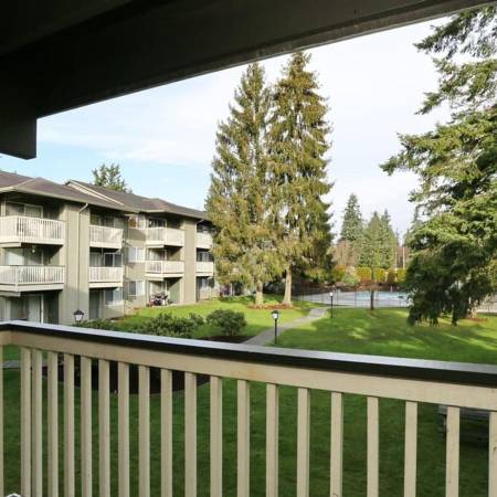 $1,900 / 2br - 1012ft2 - Water, Sewer & Garbage Included, Extra Storage, Laundry Facilities (Everett-West Casino)64031310930050123