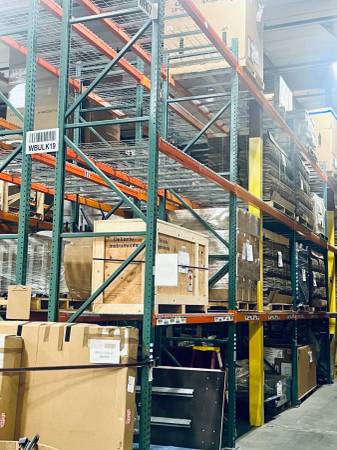$625 / 500ft2 - Southside Warehouse Along I-5, Flex Sizes from 500 to 80k SqFt (#1895)64038882305410121