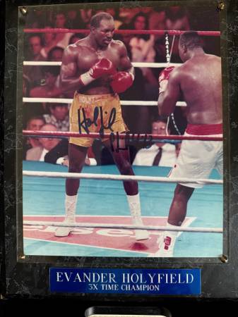 BOXING CHAMP EVANDER HOLYFIELD AUTOGRAPHED PHOTO 1