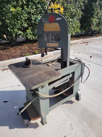 Roll-in Bandsaw 1