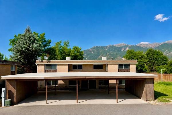 Updated 2 Bed 1 Bath Upper Unit with Mountain View Balcony, South Ogde 1