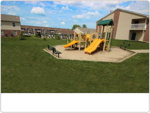 $1,103 / 2br - 1016ft2 - Fabulous 1016 sq ft 2 bed, 2 bath in sought-after Michigan City area (Michigan City)63660195809281121