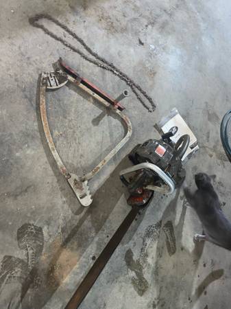 Cadena de motosierra antigua de los años 50 con barra curva !! - $850 (Loganville)63470457396099123