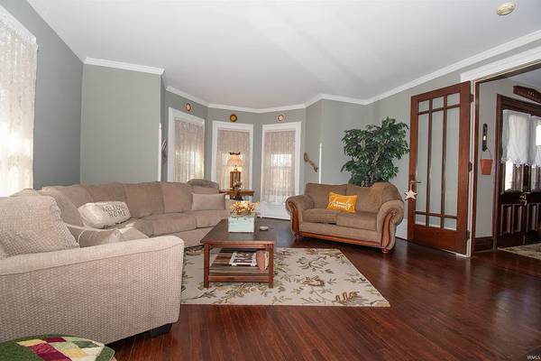 $260,000 / 4br - 3073ft2 - 4 bedroom 2.5 bath (Kendallville)64277833437059123