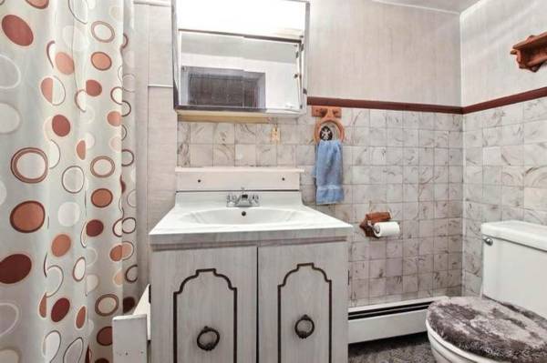$1,709 / 3br - 1307ft2 - Hermosa casa bien cuidada en un barrio deseable (Kenosha " 5611 Pershing Blvd ")63846719626627124