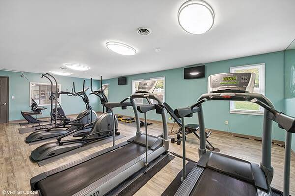 $999 / 1br - 620ft2 - Central Air, Clubhouse with Wi-Fi, Playground (6615 Fountains Blvd, West Chester, OH)63974327110019124