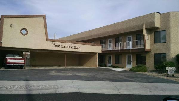 $1,400 / 2br - Beautiful River Condo (Bullhead City)64038880712578120