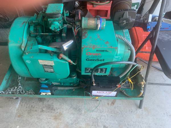 4,000 watt air cooled Onan Generatir 1