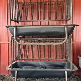 Priefert 5 ft Goat Feeder with Hay Rack 1