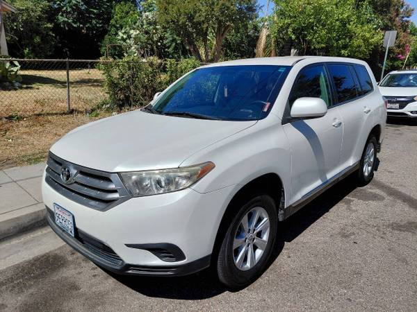 2011 Toyota Highlander - $6,98063476692019971120