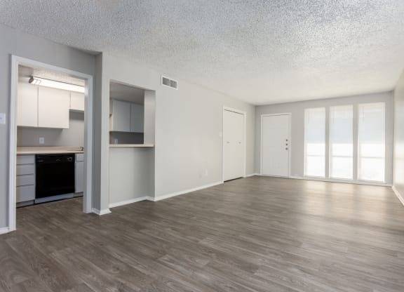 $1,065 / 1br - 804ft2 - Dishwasher, Alarm, Covered Parking (613 Clearwood Drive, Richardson, TX)63846410430083121