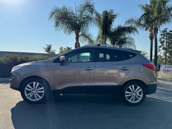 2012 Hyundai Tucson Limited, 1 dueño, título limpio y Carfax - $5,700 (San Diego)63440849336833123