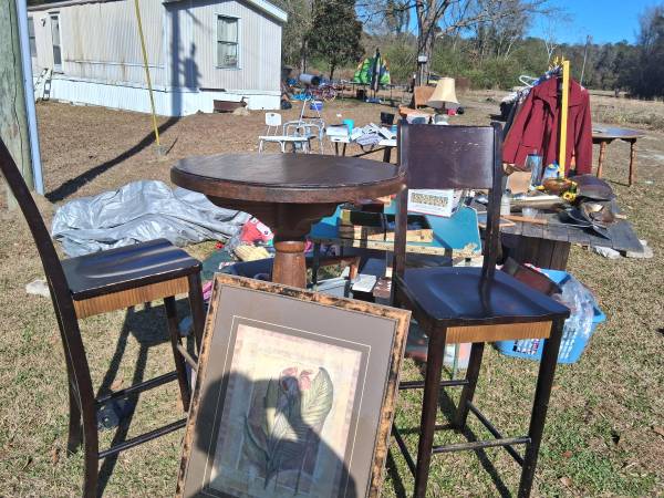 Yard Sale Items All Must Go TODAY 1