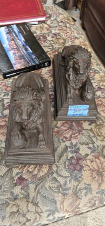 Large Lion Bookends 1