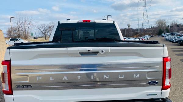 2022 Ford F150 Platinum Crew Cab - Blanco, 3.5 Ecoboost, COMO NUEVO, 29 mil - $54,50063469772003843123