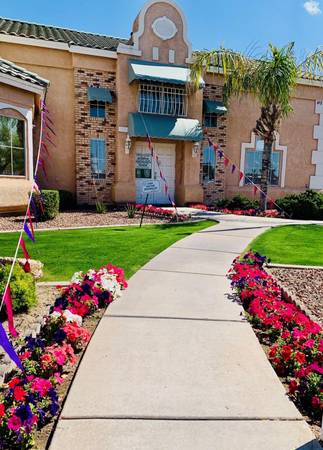 $279 / 1br - 395ft2 - 1Bd 1 Bath -No Leases-Super Manager Special/Reduced deposit (825 S Dobson Rd)64024825061761120