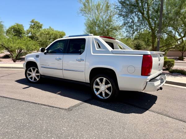 2008 Cadillac Ext Luxury Sport Truck Awd - $9,600 (Surprise)63616949580675122