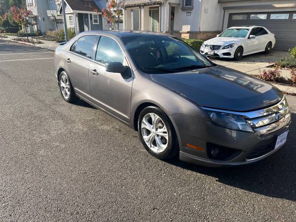 2012 Ford Fusion SE 2.5L - $4,300 (oakland east)63654703972225121