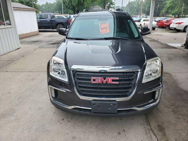 2016 GMC TERRAIN SLE-2 EZ FINANCING AVAILABLE - $11,588 (+ Springfield Select Autos)63612075414145121