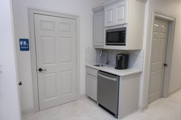 $395 / 150ft2 - Oficinas ejecutivas individuales, Harrells Ferry cerca de Millerville, $395/mes (Baton Rouge)63678544121217123