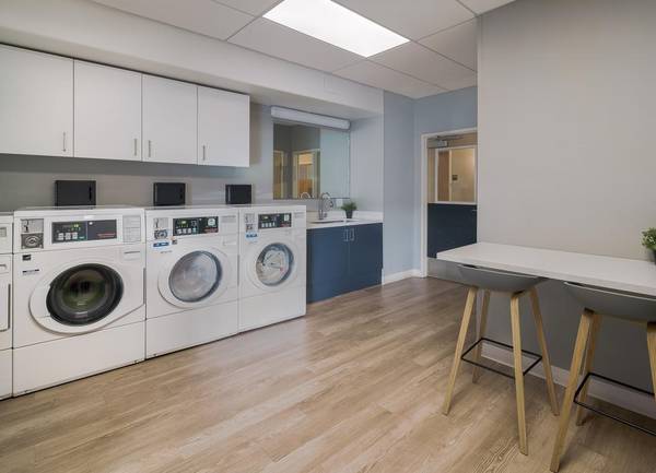 $675 2 Elevators, Call Box, Key Card Access, Utilities Included (Goose Hollow)63672671321729121