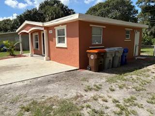 $2,000 / 4br - 1144ft2 - VERO BEACH COTTAGE (VERO BEACH)63867048609281123