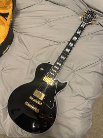 Gibson Les Paul Custom Ebony Fretboard 1