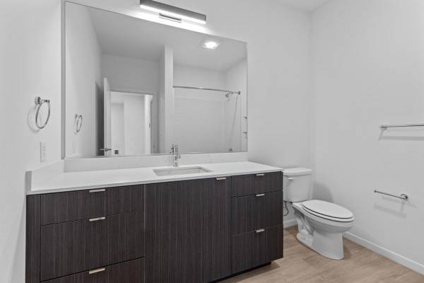 $1,995 / 1br - 821ft2 - Conference Room in Clubhouse, Gym in Clubhouse (Sumner)63852482488961122