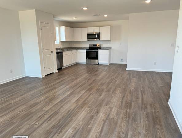 $1995.00 / 3br - 1290ft2 - New upgraded 3 Bed / 2 Bath with Washer / Dryer and Fridge Inlcuded64038883316355121