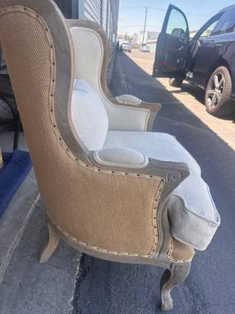 French accent chair gorgeous burlap back - $200 (dublin / pleasanton / livermore)634714791960351227