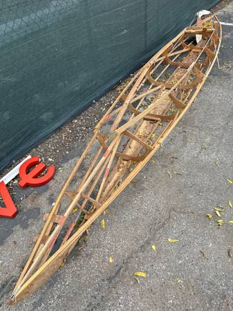 Distinctive Klepper Display 1