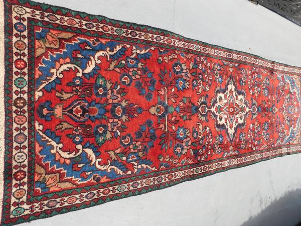 9.9 x 3.4 Village made, Trible washed Persian rug 100% wool, hand kno 1