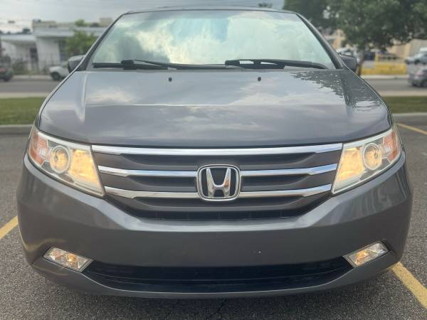2012 Honda Odyssey ex-l con navegación - $7,400 (Nueva York)63654712682371120