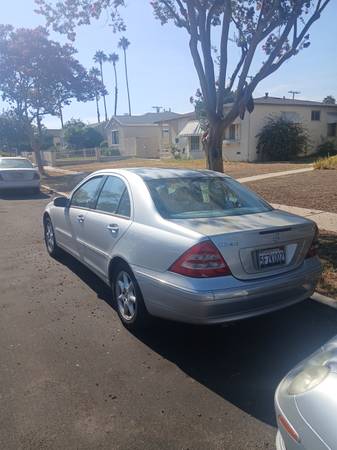 2003 Mercedes C240 - $3.650 (Winnetka)63470893562753121