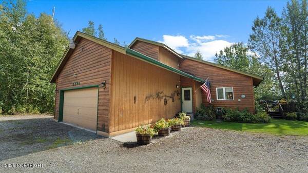 Wasilla Lake Lakefront home 1